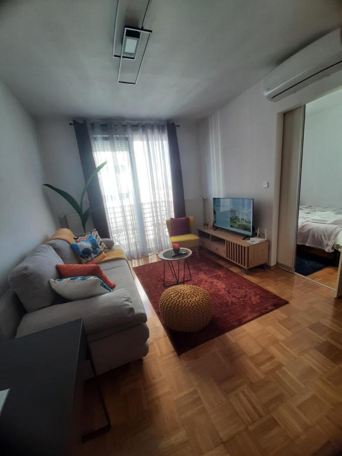Apartment Relax With Infrared Sunshower Varaždin Exteriör bild